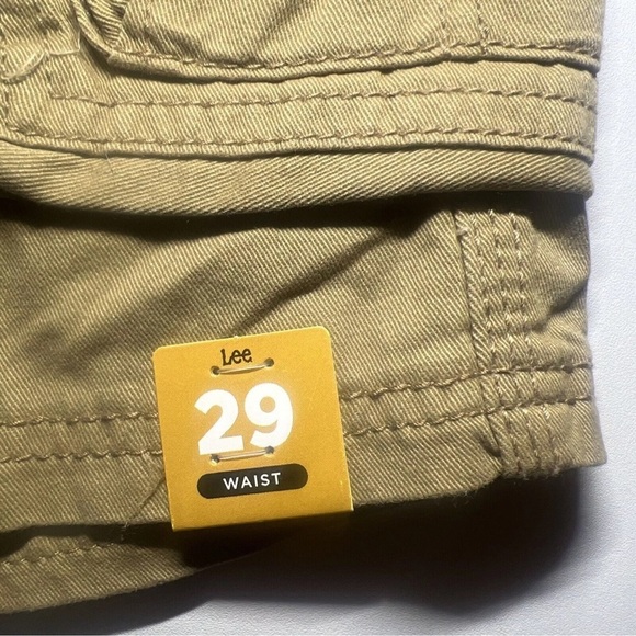 $48 MSRP NWT Mens LEE 100% Cotton CARGO SHORTS & Belt Size 29 Khaki Tan - Picture 5 of 8